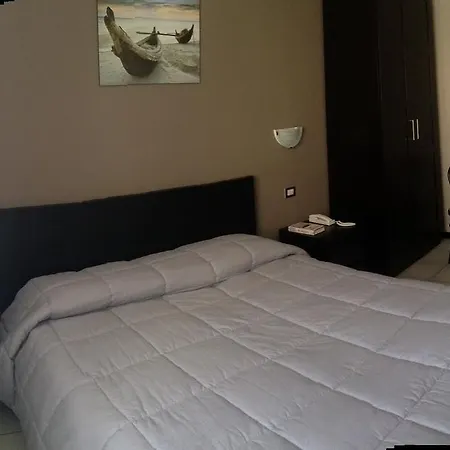 Aurora Hotel